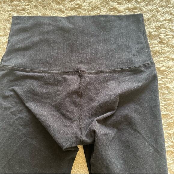 Lululemon Wunder Under Pant (Roll Down) size 8 - Picture 7 of 7